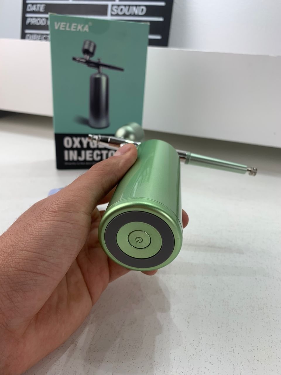Kit aérographe avec compresseur intégré rechargeable pour nail arts et décoration – جهاز رسم وتزيين - الصورة 2