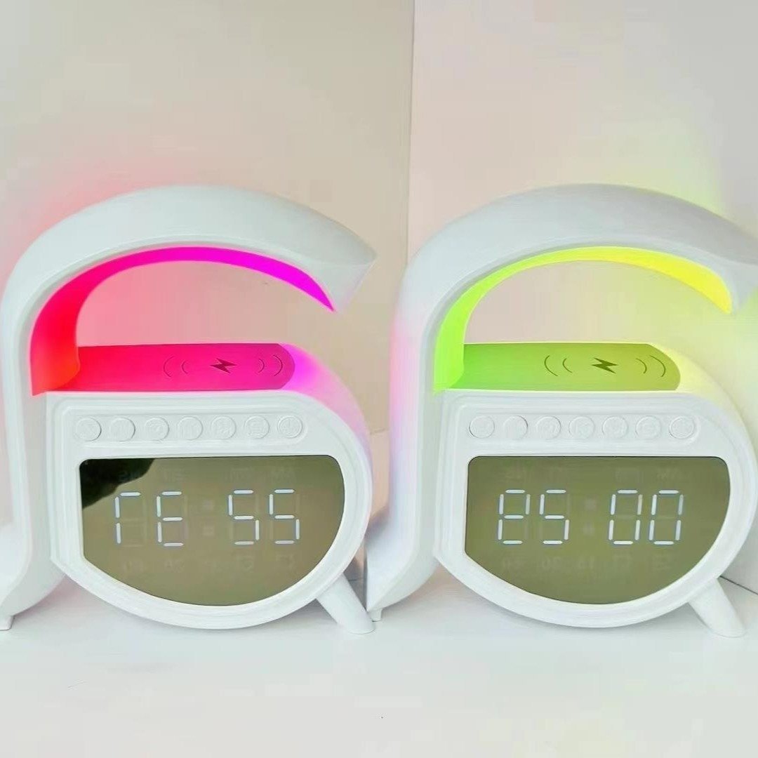 Réveil et Haut-parleur Bluetooth RGB intelligente type Big G Wireless Charger V5 - الصورة 2