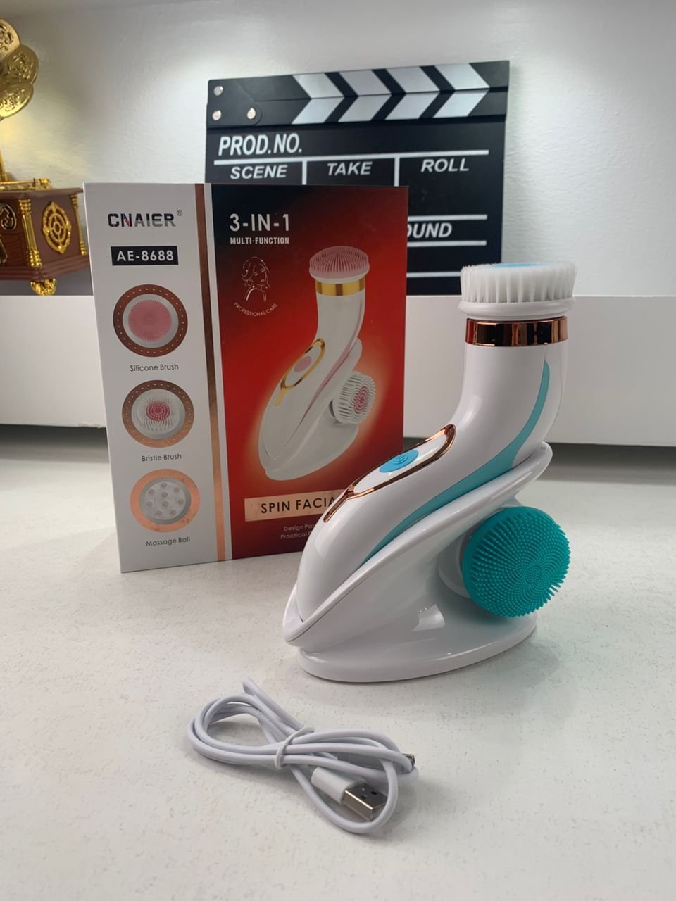 CNAIER Brosse Nettoyante Visage en Profondeur avec 3 embouts – جهاز تنظيف البشرة بعمق - الصورة 3