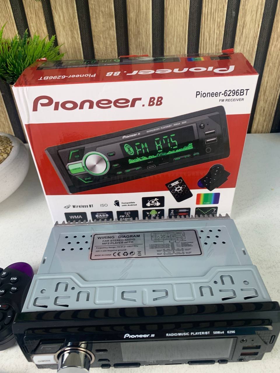 Pioneer-6296BT FM Receiver u0026 MP3 Player pour Voitures - جهاز راديو سيارة بايونير الذكي مع بلوتوث وإضاءة - الصورة 5