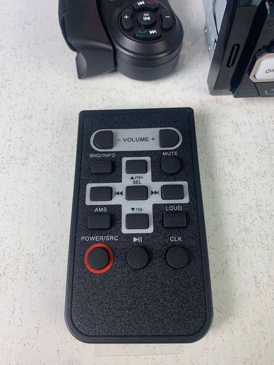 Pioneer-6296BT FM Receiver u0026 MP3 Player pour Voitures - جهاز راديو سيارة بايونير الذكي مع بلوتوث وإضاءة - الصورة 8