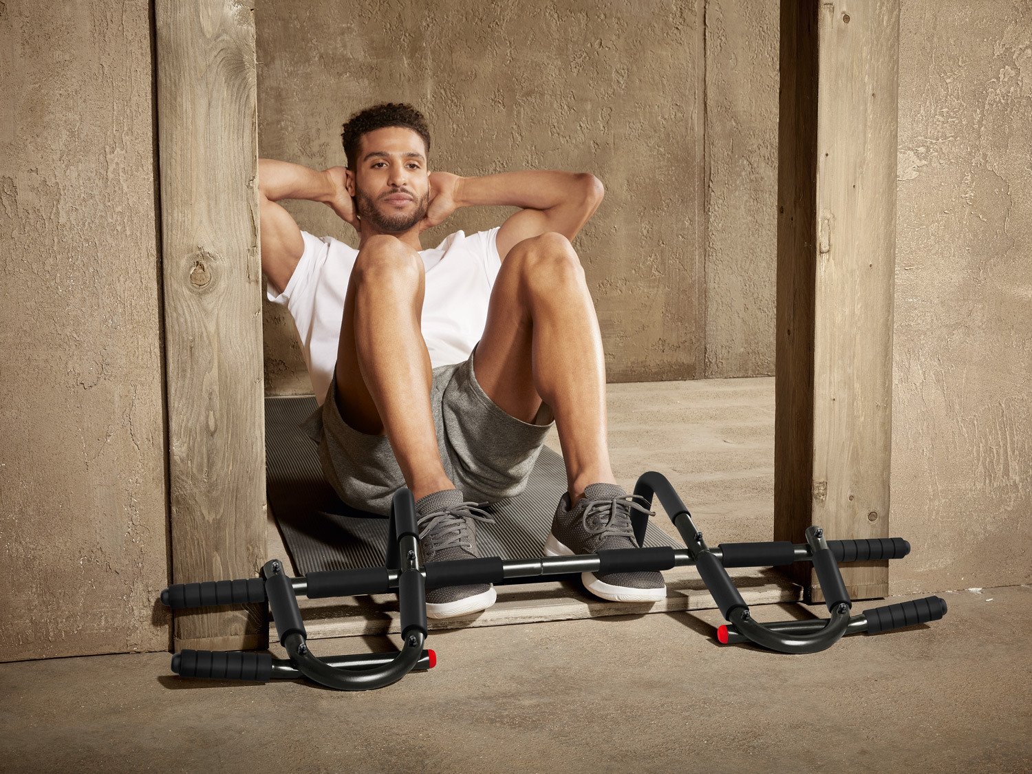 ⁦Barre a fix Extreme de traction Iron Gym  multifonctionnelle antidérapant⁩ - الصورة ⁦4⁩