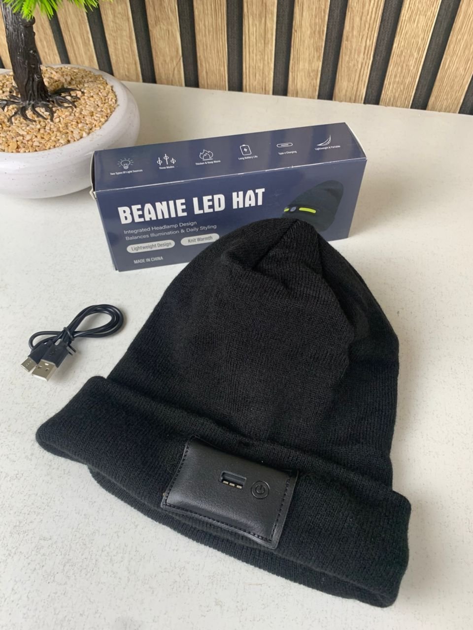 ⁦Bonnet d’hiver COB Headlight pour camping et randonnée – قبعة شتوية مزودة بمصباح أمامي⁩ - الصورة ⁦4⁩