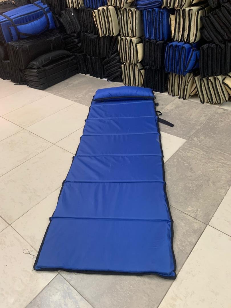 ⁦Matelas de Camping Pliable Facile à Transporter 185 x 65 cm – فرشة تخييم قابلة للطي⁩ - الصورة ⁦5⁩