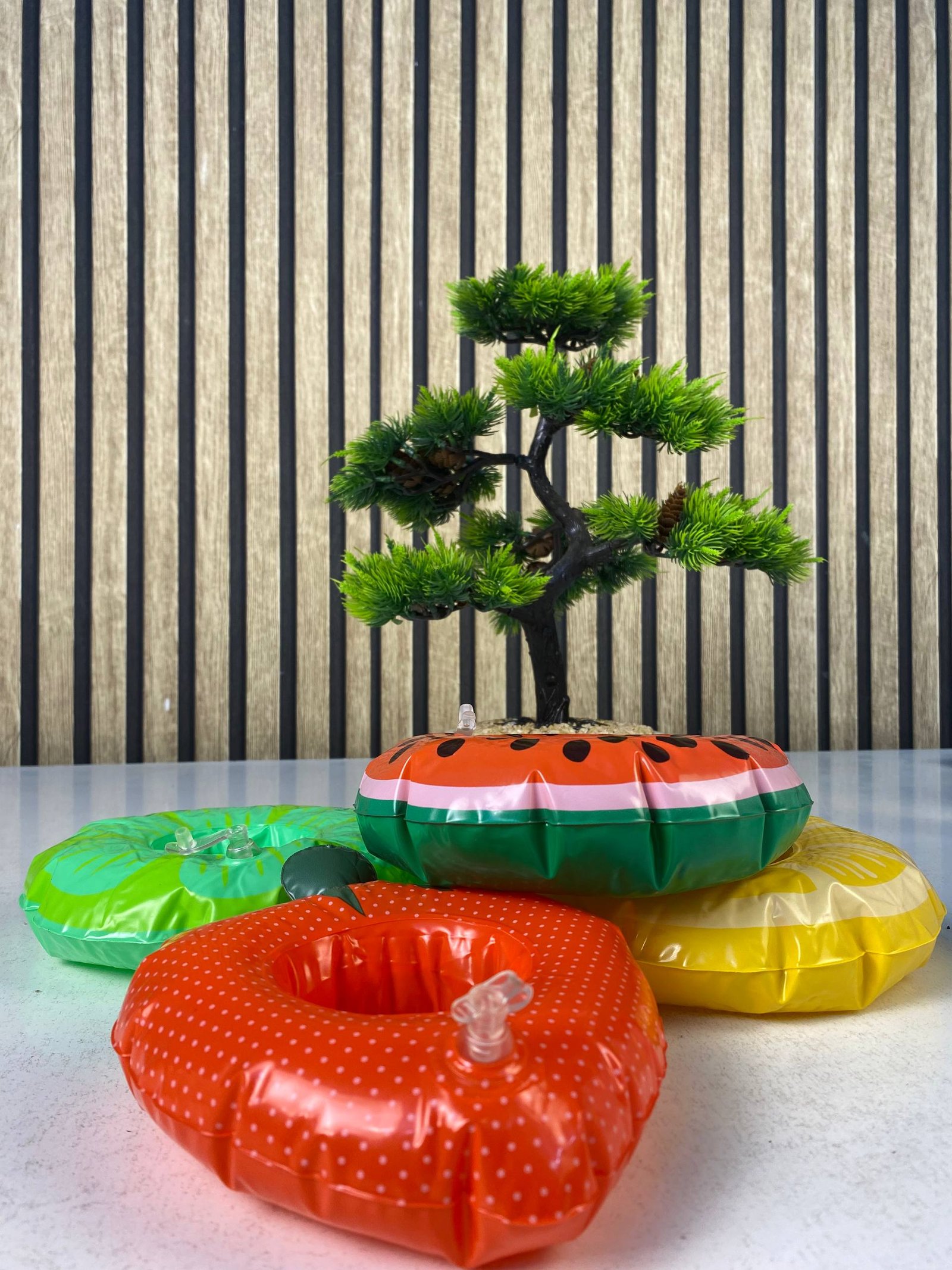 ⁦Porte-Gobelets Flottants Gonflables pour Piscine Design Amusant Matériau PVC - حامل أكواب مائي منفوخ للمسبح بتصاميم الفواكه⁩ - الصورة ⁦3⁩