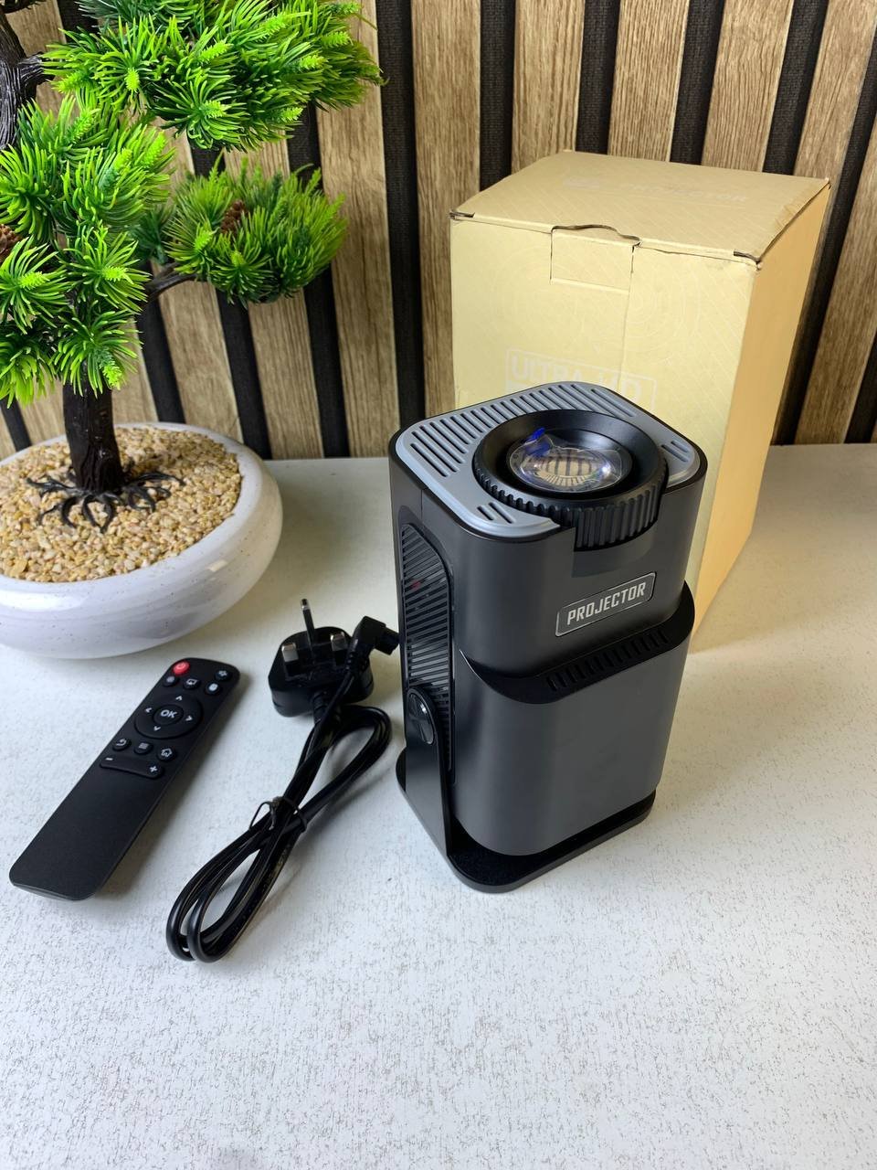 ⁦Projecteur portable Full HD HY320 Android 11 WiFi6 et Bluetooth 5.0 - جهاز عرض ذكي⁩ - الصورة ⁦3⁩