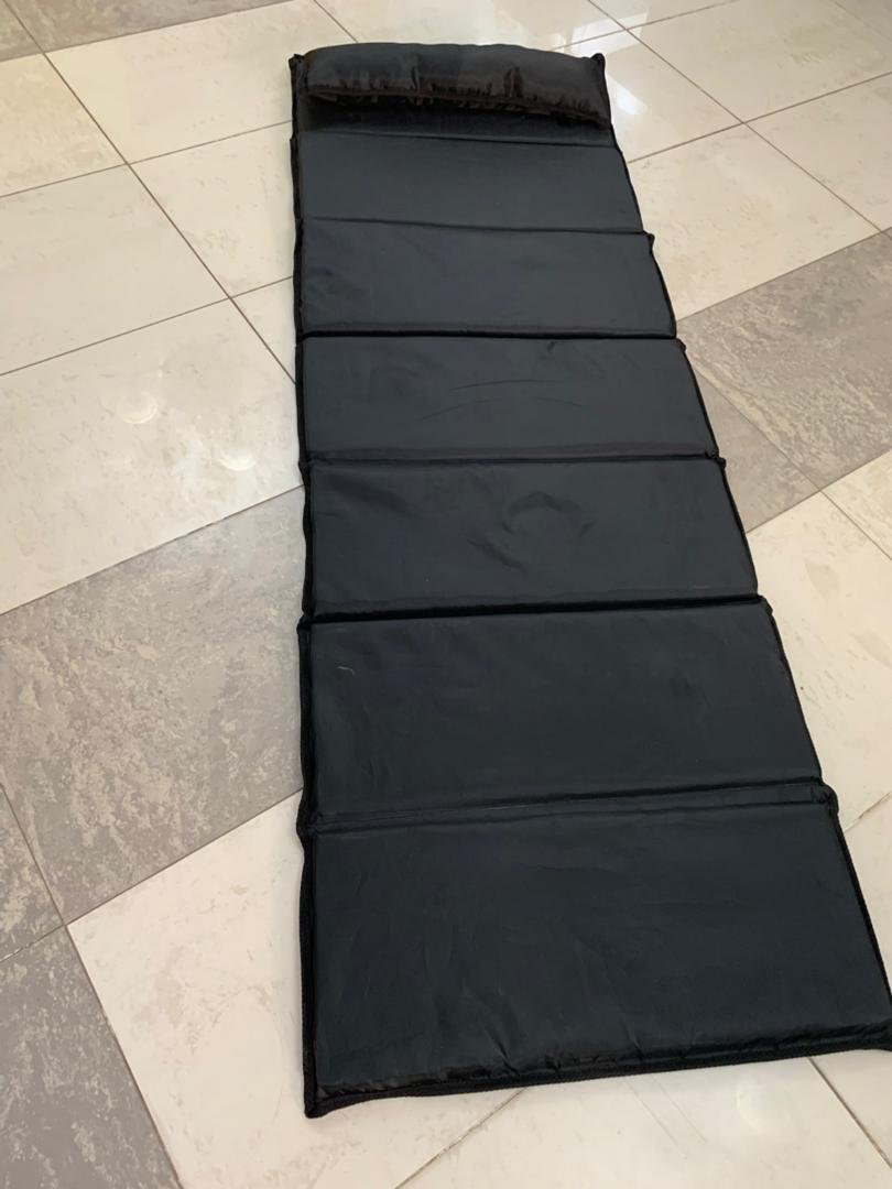 ⁦Sac à dos tactique 50L imperméable pour  Randonnée , voyage, alpinisme, + Matelas pliable Cadeau⁩ - الصورة ⁦5⁩