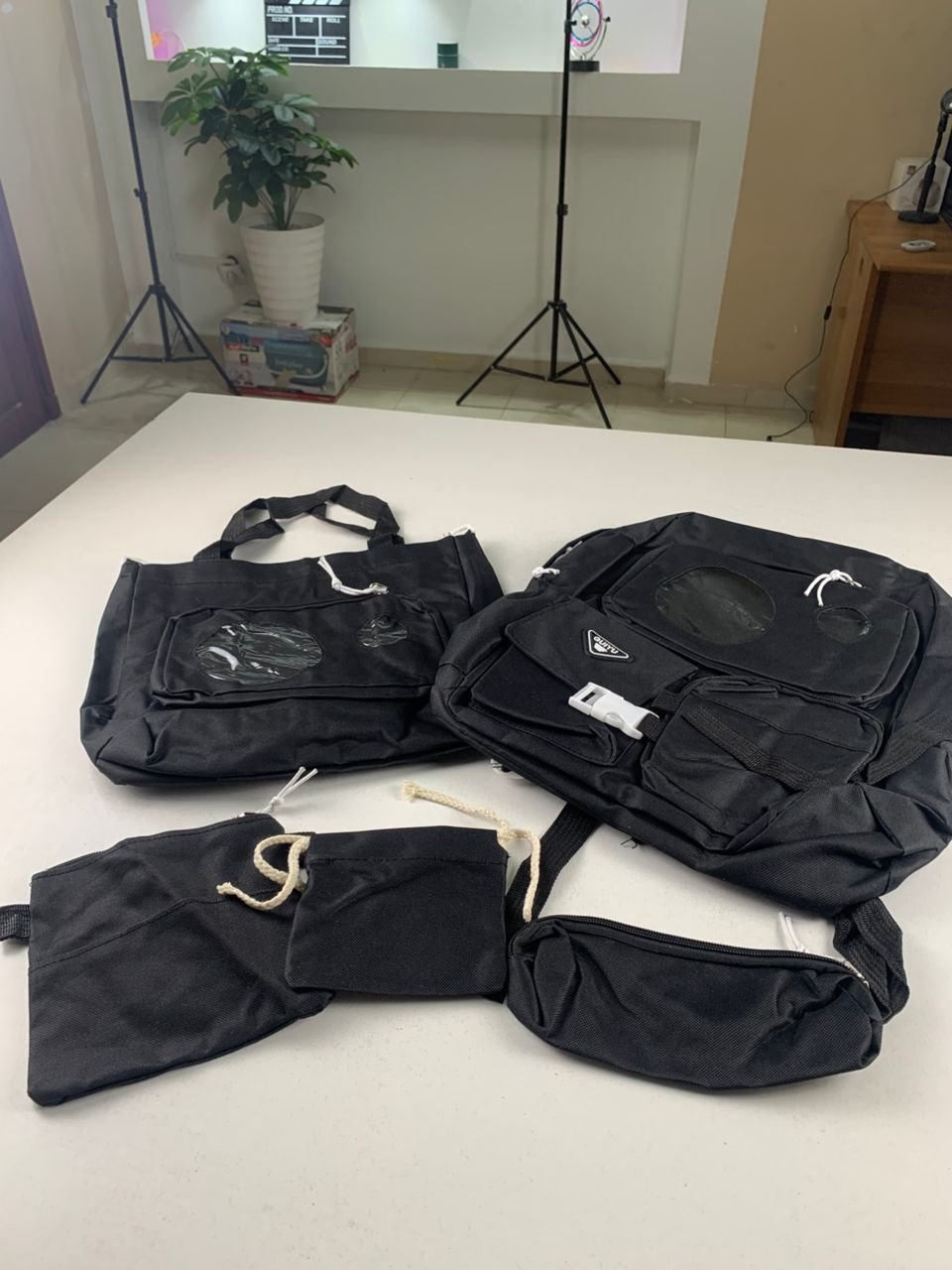 ⁦Ensemble de sacs d’école Kawai pour adolescents 5Pcs Guiyu V2 Noir – محفظة 5 قطع كاواي أسود⁩ - الصورة ⁦2⁩