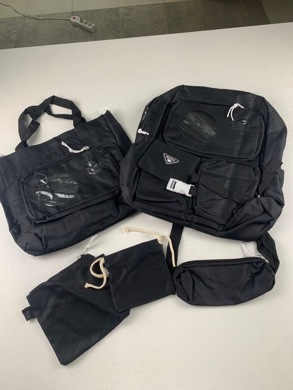 ⁦Ensemble de sacs d’école Kawai pour adolescents 5Pcs Guiyu V2 Noir – محفظة 5 قطع كاواي أسود⁩ - الصورة ⁦3⁩